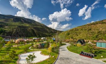 Flower Building·Zheyang Mountain Tianhua Homestay