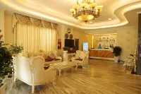 Pleiku & Em Hotel by Gia Lai Tourist Hotels in P. Hội Thương