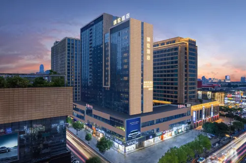 Pulun Hotel (Shaoxing Keqiao Yintai Branch)