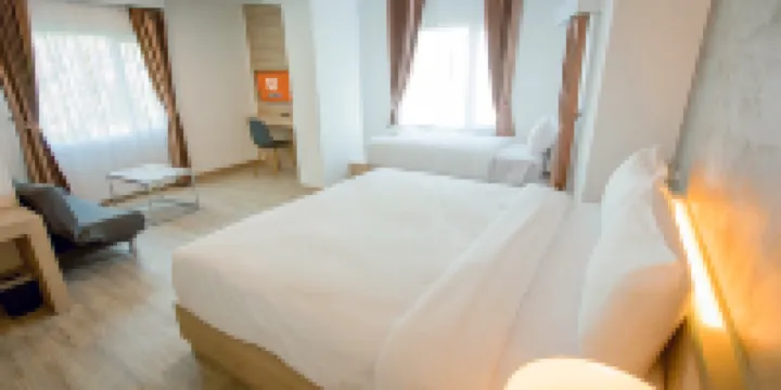B2 Nakhon Sawan Premier Hotel - Junior Suite Room