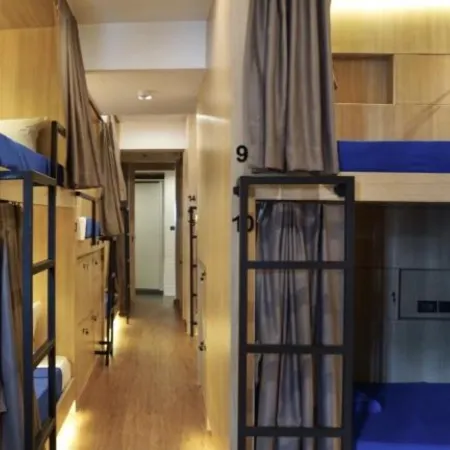 Patong Poshtel - Adults Only - Hostel