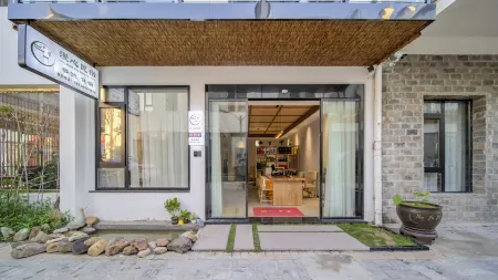 Jiuhuashan Manxin  (Jiuhuashan Scenic Area Kecun Transfer Center Branch) Отели рядом с достопримечательностью «Jiu Hua Shan Dayuan Buddhist Culture Park»