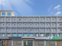 7天優品Premium酒店(江門五邑大學啟明裡店) 鄰近江門夢主題小童樂園的酒店