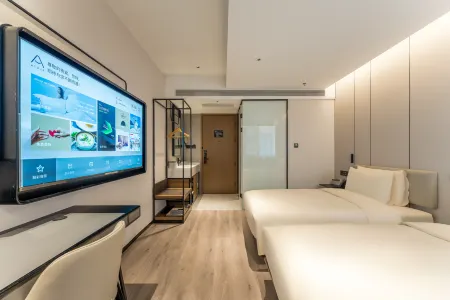 Atour Hotel  Shanghai HuangPu Xintiandi Metro Station Отели рядом с достопримечательностью «Shanghai Normal University Stadium (Xuezheng Road)»