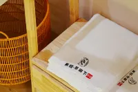 Liyuan · Lishuxia Homestay (Longnan High-Speed Railway Station)