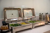 Manfeng Hotel (Zhanjiang Wuchuan New World Plaza Wanhe City)