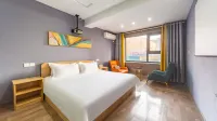 Chengbai E-sports Hotel (Xinyang Xintiandi Life Plaza) - Esports