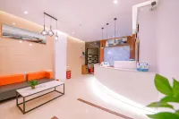 Liuzhou Yufeng District Pinyi Business Hotel (Baiyun Wholesale Market)