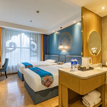 Shanghua Boutique Hotel (People's Hospital General Yushu Subway Station)