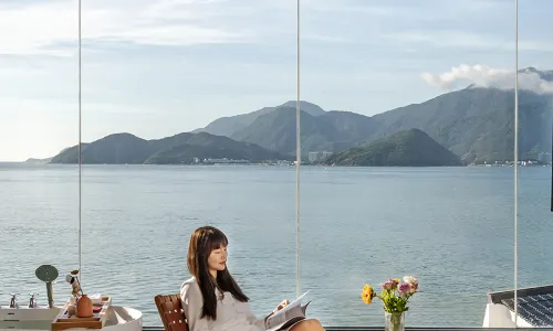 Maan Coco Flagship Seaview Hotel