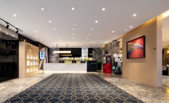 The GiorgioMorandi Hotels (Linyi People's Square Wanxianghui)