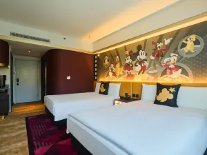 Disney's Hollywood Hotel
