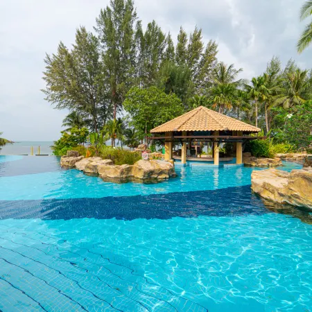 Indra Maya Pool Villas