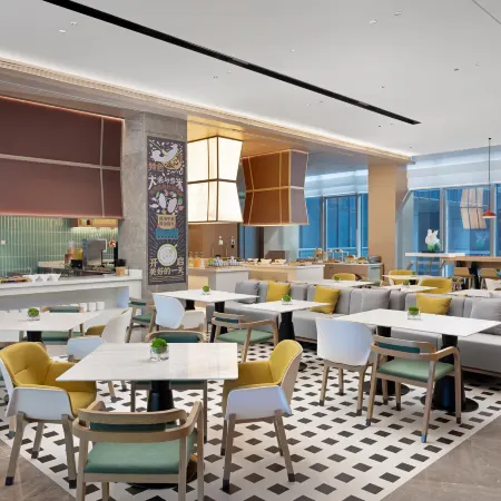 HOME2 SUITES BY HILTON Jingjiang Binjiang New Town