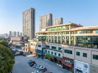 Ibis Styles 호텔(리양 상허청) 푸양 버스 터미널 주변 호텔
