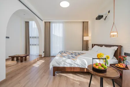 See you at first sight. Qu camping camp vacation beauty hotel Отели рядом с достопримечательностью «Yuanxiangxiaozhen Sceneic Area»