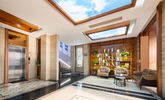 LiangYi Hotel(Shenzhen Buji east station)