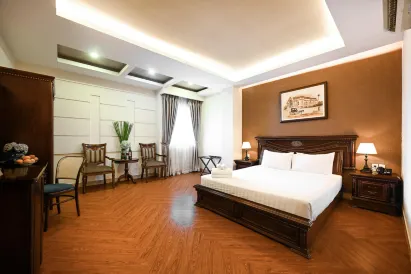 Nicecy Hotel - Bui Thi Xuan Street