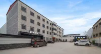 Blue Sea Hotel Hotels near Xinzheng Baqianxiang Passenger Transport Terminal