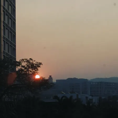 Fuxian Lake Beilia Hotel (Moon Bay Wetland Park Branch)
