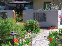 Huangshan Jingyu Shuhuajian Homestay