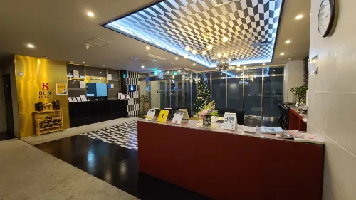 Bon Hotel Business - vasca da bagno