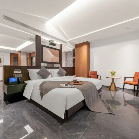 Mengjing Yaxing Hotel (Kunming South High-speed Railway Station Lianjie Subway Station)