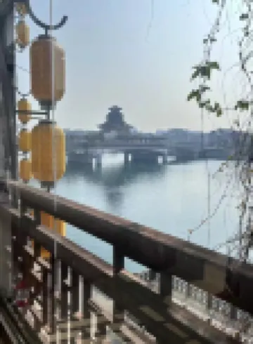 Zhijiang Linglong Chinese Inn (Longjin Fengyu Bridge)