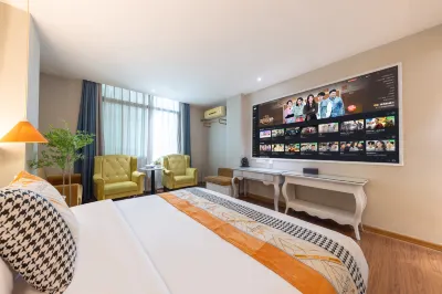 Puning Rujia Hotel(Puning International Clothing City Times Center) Hotels near Puning City God Temple
