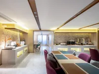 Oriental Chuangxiang Health Hotel Hotels near Cishousi Station