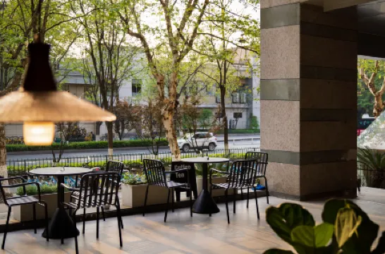 Painting House Hotel (West Lake Hubin Hefang Street)