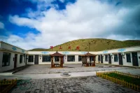 Bangshan Bieyuan Hotels near Ulanqab Volcano Geological Park - North Alchemy Furnace