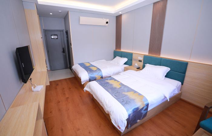 Shiqu Yunqi Hotel