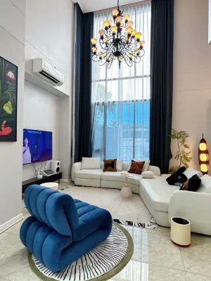 Seven bedroom pool village (summer villa) Hotels near Chulalongkorn University