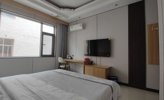 Luoshan Fuying Business Hotel