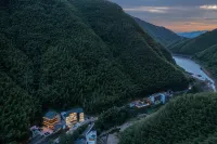 Anji Riverside Inn Hotels near Longwang Mountain Top