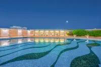 Golden Bay International Hotel - Pool