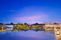 Lijiang Moon View · Quiet Holiday Lakeside Hotel (Guilin Two Rivers & Four Lakes Area)