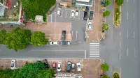 驛路·興程ホテル（高安鵬泰百貨華鼎店） - 駐車場
