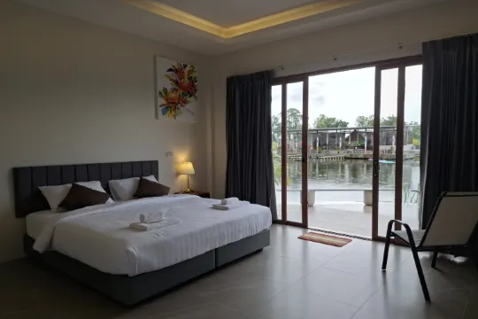 ห้องซูพีเรียร์ เตียงใหญ่ 1 เตียง