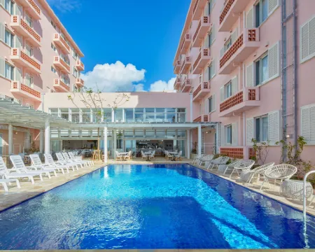 Hotel Seabreeze Coral Hotels in Miyakojima