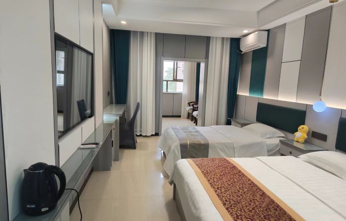 Yinhe Hotel