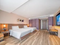 Homeinn Plus (Fushan High Speed Railway Station, Gangcheng West Street Branch Hotels near Xiluzhou Park