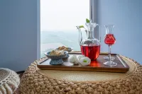 Zhengding Little Dolphin Business Hotel