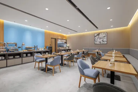 Homeinn Hotel (Zhangjiagang High-Speed Railway Station) Отели рядом с достопримечательностью «Phoenix Mountain Scenic Area»