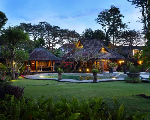 Alindra Villas & Spa Hotels near BTDC