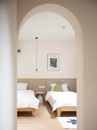 Qixi Guesthouse (Xianju Yong'an River Rafting Branch) Отели рядом с достопримечательностью «Yong'an Park (Chenxi Road)»