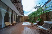 Shanyashan · Walnut Space Designer Aesthetic Homestay (Libo Xiaoqikong Dongmen Branch) 려파 대칠공 관광지 주변 호텔