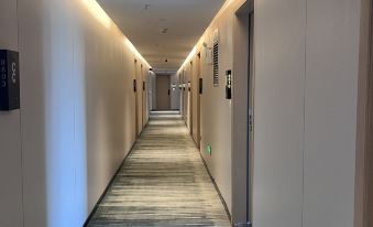 Lotte CC Hotel (Gongbei Port, Zhuhai)