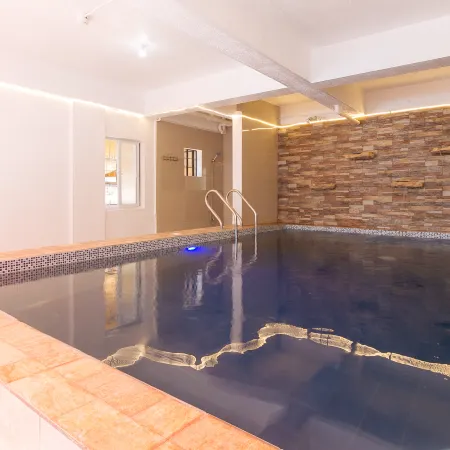 RedDoorz Plus near Tambo Paranaque